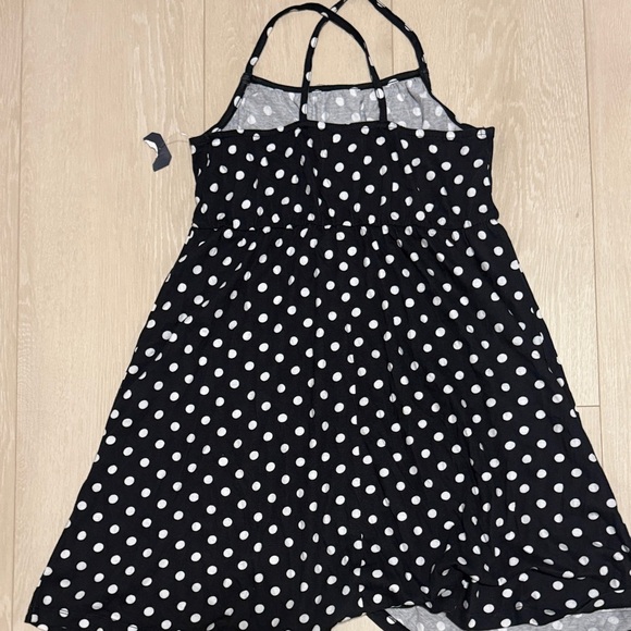 Melrose and Market Gray and White Patterned Top - Picture 6 of 6